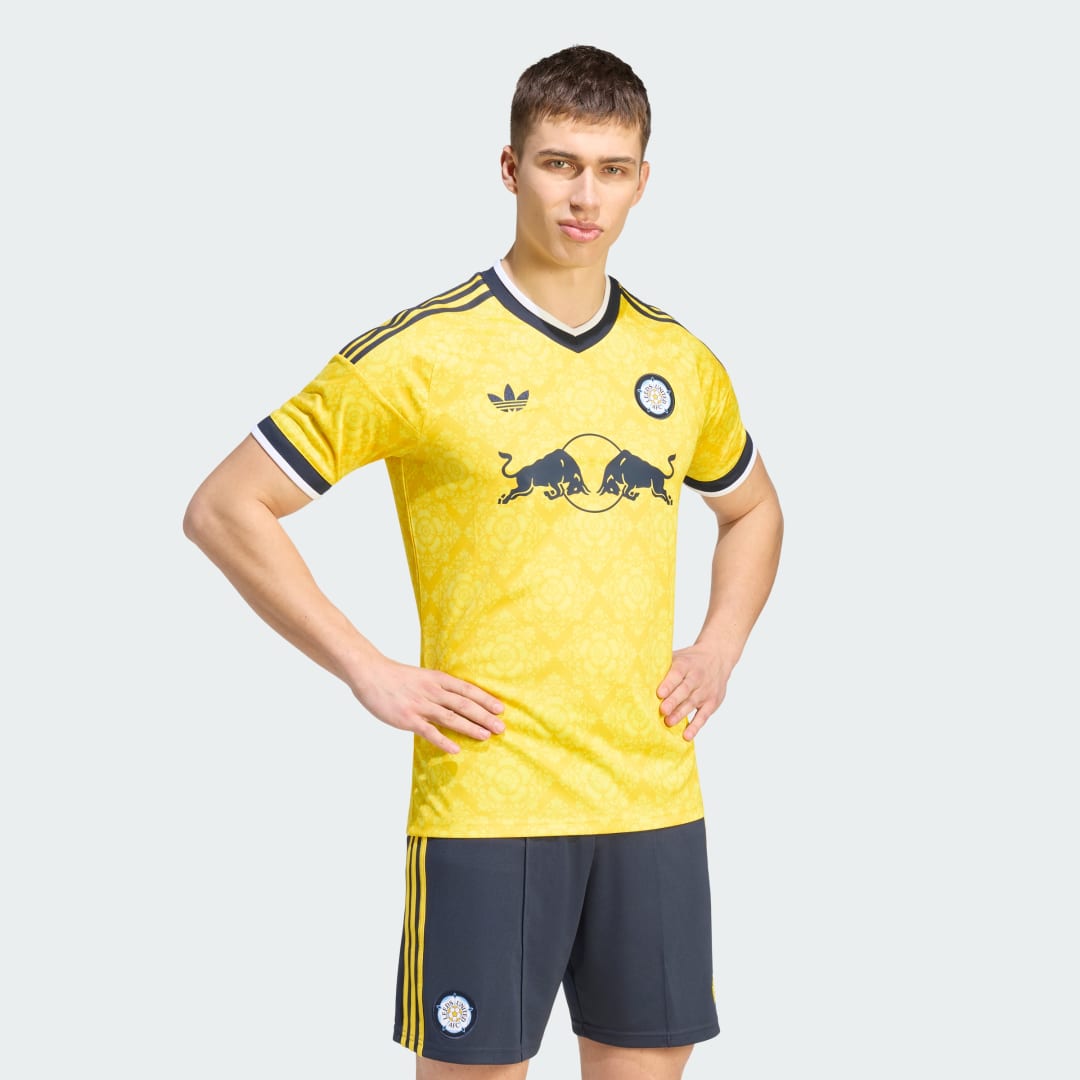 Leeds United Auswärtstrikot 2026/27